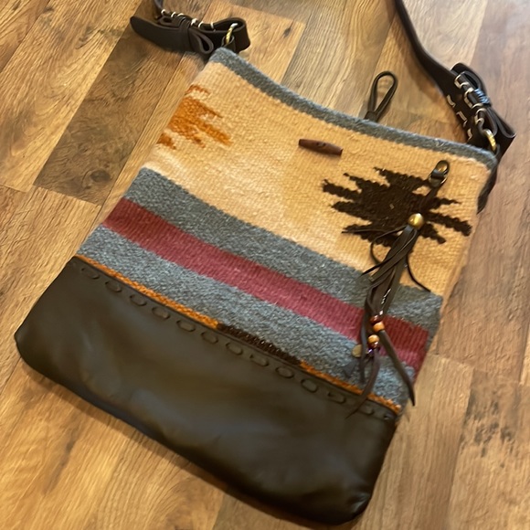 Raj by Anthropologie Beautiful Aztec Boho Bag - Picture 2 of 7